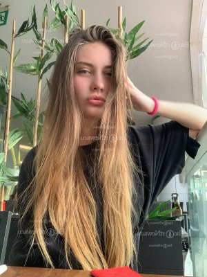Marie-julia call girl in Valencia West and sex parties