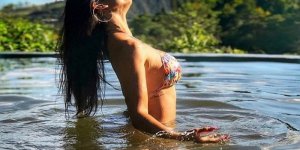 Noelie outcall escort and adult dating